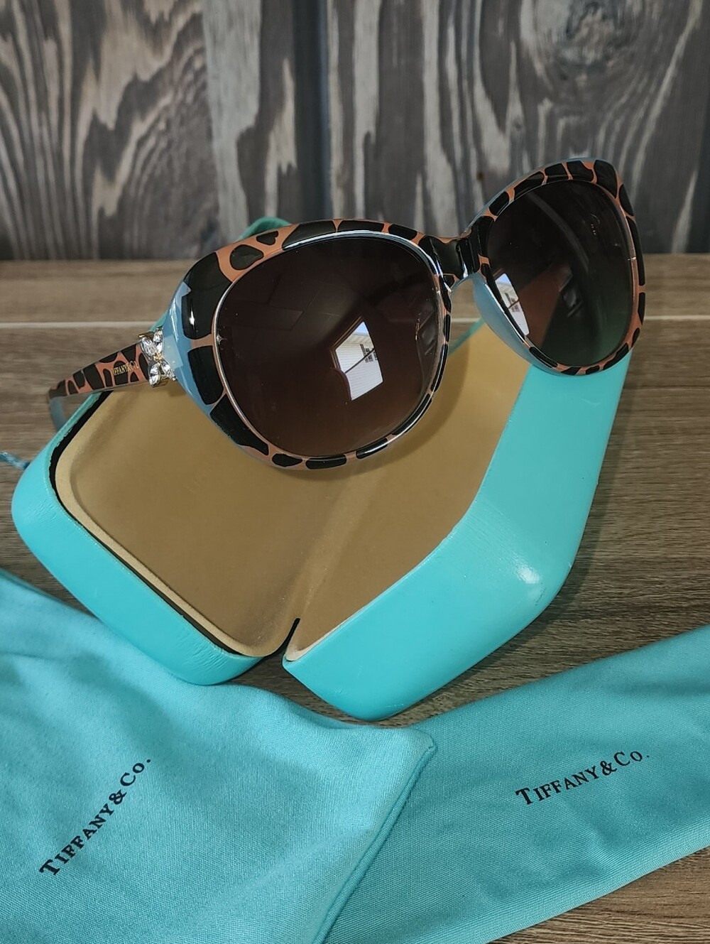 TIFFANY & CO Animal Print On Tiffany Blue Polarized Cat Eye Sunglasses Tf4048
